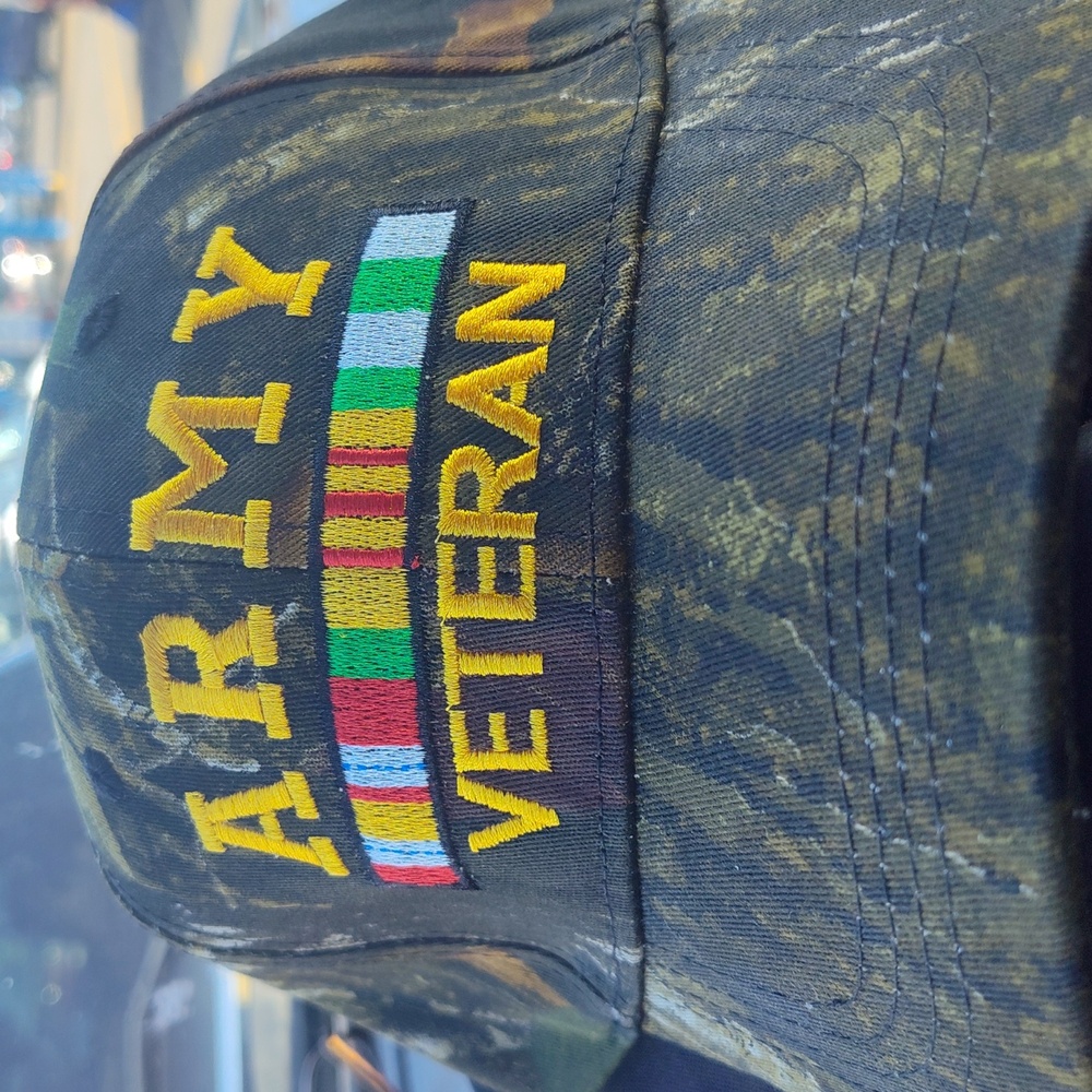 Camouflage Army Veteran ball cap new
